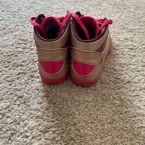 ✨ Gold Adidas Hi Top. LIKE NEW. Size 7 1/2 (W)